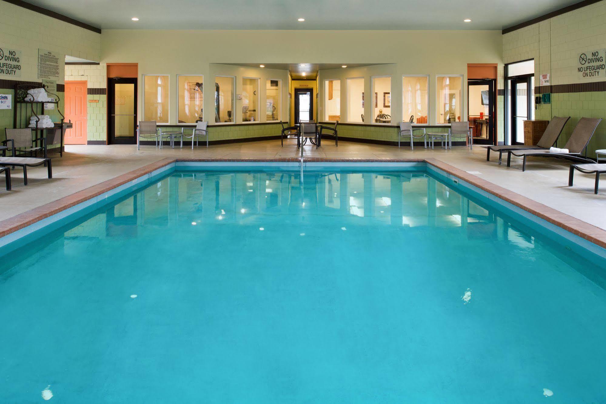 Charwood Suites Columbus Eksteriør bilde